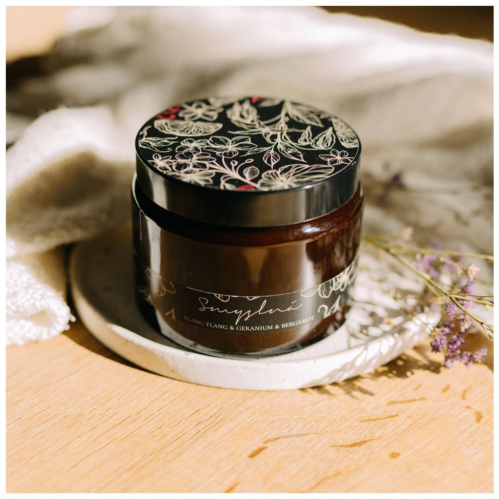 Ylang ylang & Geranium | Přírodní sójová svíčka | 500 ml